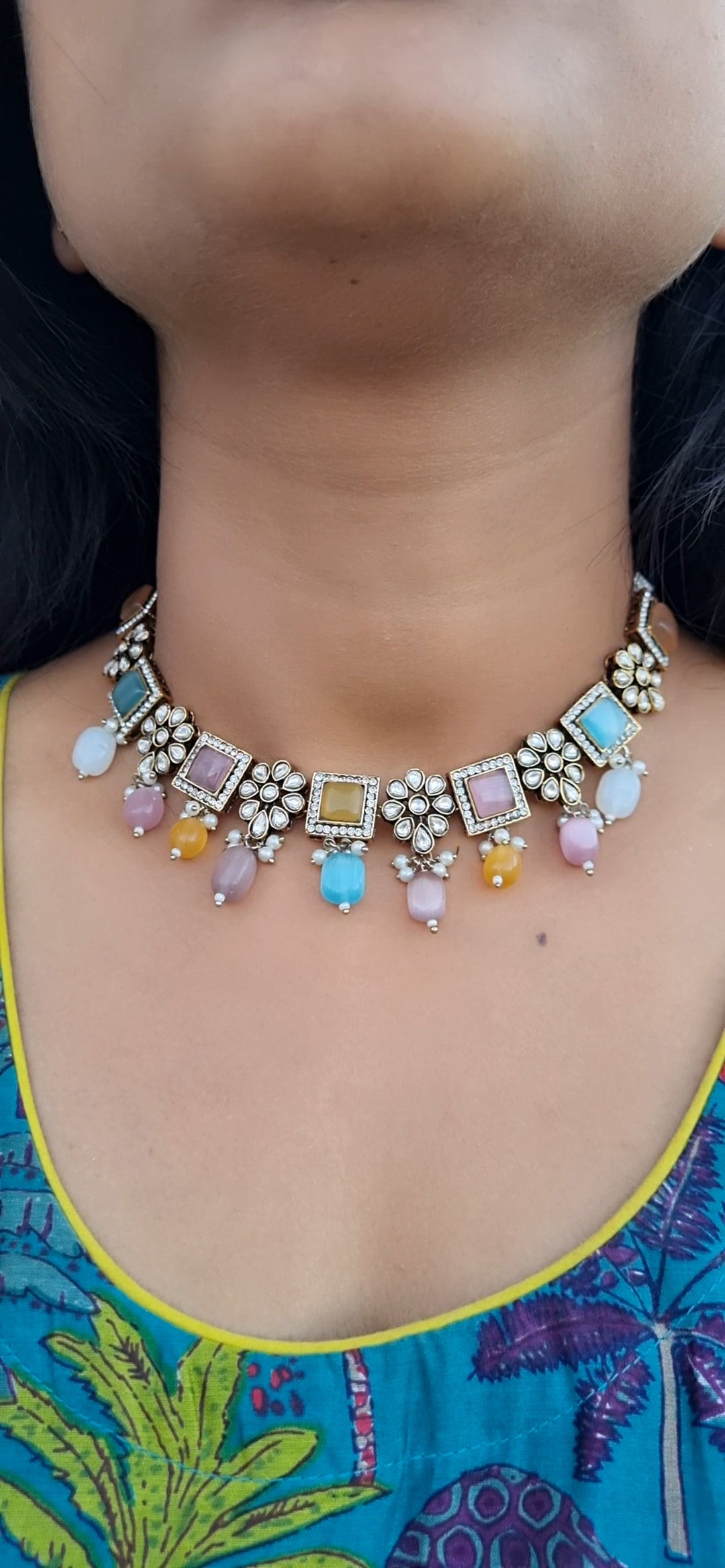 Kundan Pearl Choker Set- Multi