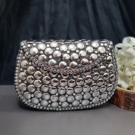 Silver metal bag with Sling chain