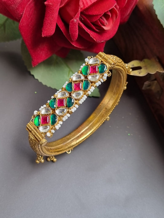 Pachi kundan Statement Golden Kada/Bracelet