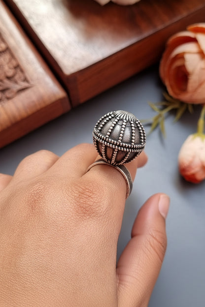 Ishqari Brass Ring